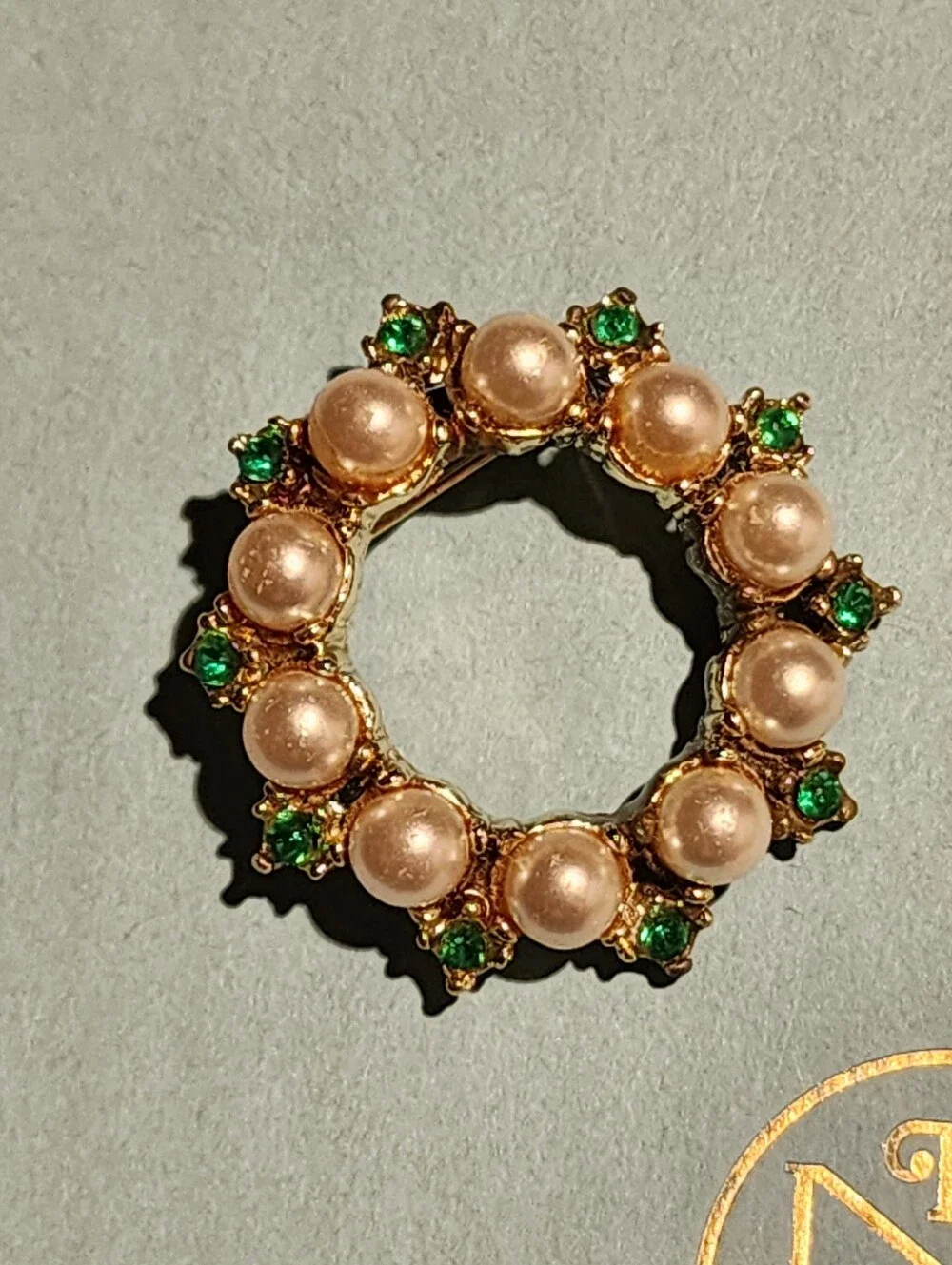 N/A elegant vintage